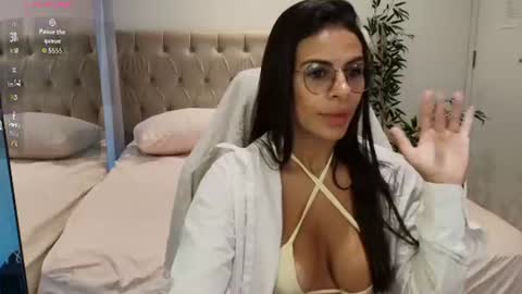 Snapshot of kari_brooks chatting on 07/08/26, 11:04 kari_brooks online show from 07/08/26, 11:04