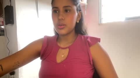 Snapshot of kariina_candy chatting on 06/02/26, 02:30 kariina candy and fox online show from 06/02/26, 02:30