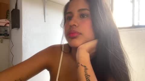 Snapshot of kariina_candy chatting on 06/20/26, 02:20 kariina candy and fox online show from 06/20/26, 02:20