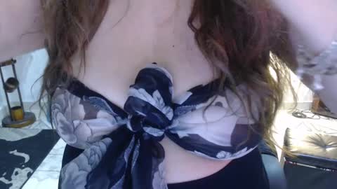 Snapshot of karima_sarabe chatting on 10/01/25, 09:32 karima_sarabe online show from 10/01/25, 09:32