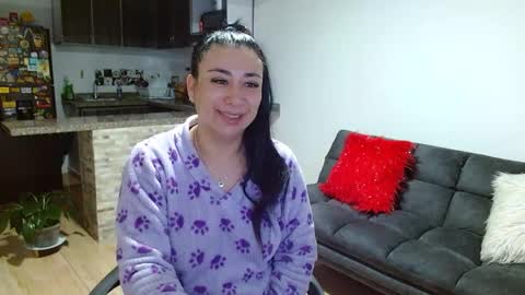 karime lee online show from 04/10/26, 10:42