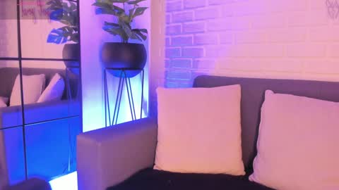 Kari online show from 02/09/25, 02:49