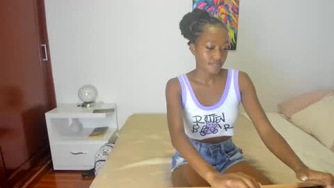 karina_lopez7 online show from 01/29/25, 12:33