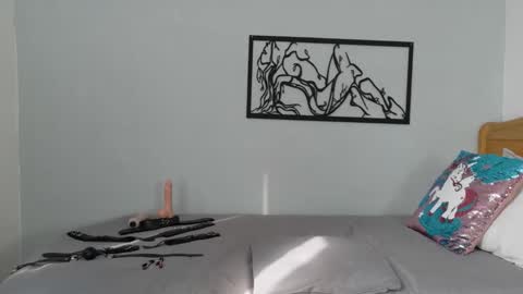 karina_lopez7 online show from 11/17/25, 01:28