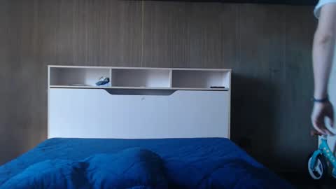 karina_unreal online show from 09/15/25, 06:57