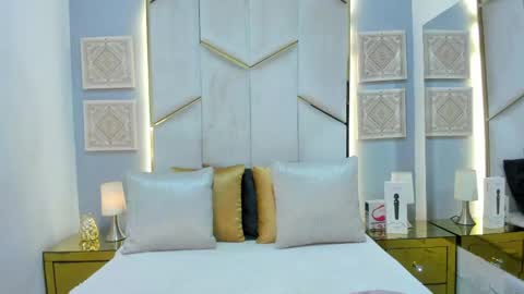 karinaacox online show from 04/21/26, 12:11