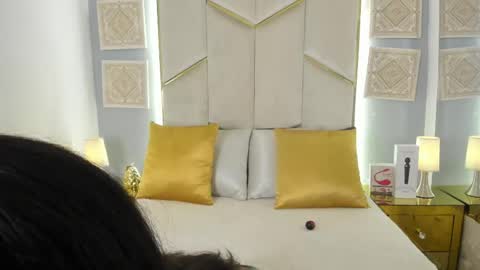 karinaacox online show from 05/11/26, 02:45