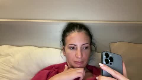 Karina online show from 12/17/24, 10:00