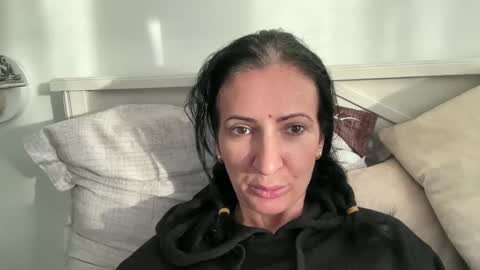 Karina online show from 01/06/25, 06:36