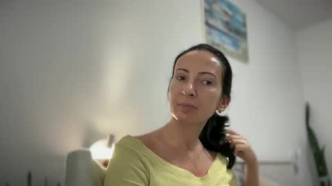 Karina online show from 02/13/25, 10:54