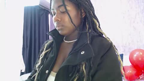 Snapshot of karinaflowers_ chatting on 02/16/26, 12:34 Im Karina online show from 02/16/26, 12:34