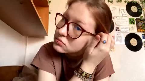 Karina online show from 04/18/26, 08:29