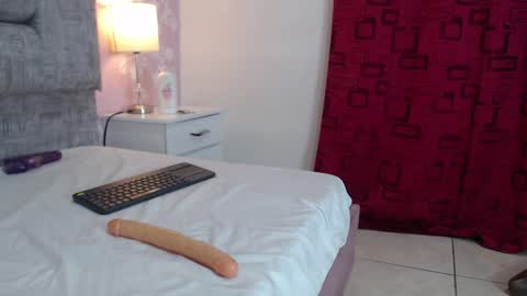 KarinaSimonz online show from 01/14/25, 10:44