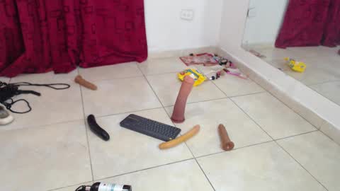 KarinaSimonz online show from 02/28/25, 08:39