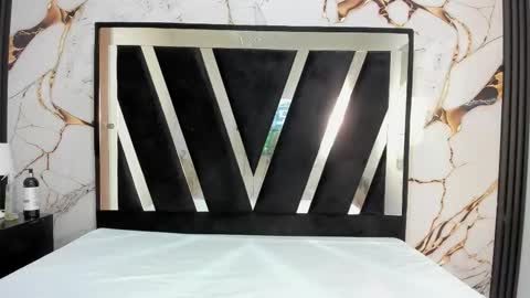 KarinaSimonz online show from 11/18/25, 08:35