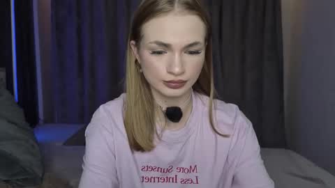 karinchik544 online show from 11/12/25, 12:49