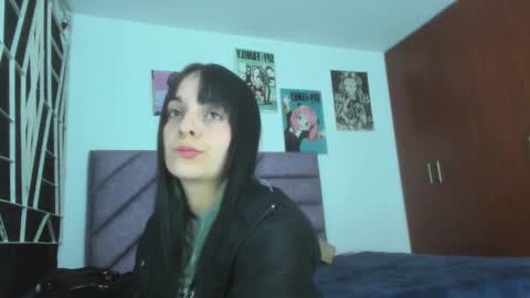 KARINNA  RAVEN online show from 12/05/25, 01:14