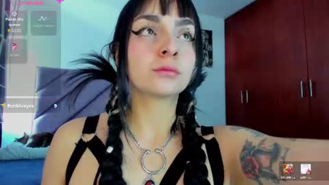 Snapshot of karinna__raven chatting on 07/28/26, 08:01 KARINNA RAVEN online show from 07/28/26, 08:01