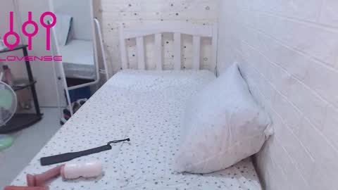 karla online show from 10/27/25, 01:53