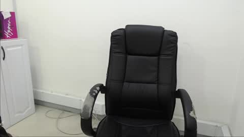 karla_cg online show from 04/10/26, 03:50