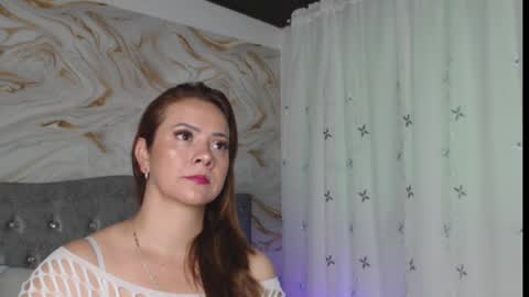 Snapshot of karla_ferrer_x chatting on 11/23/25, 01:22 karla ferrer online show from 11/23/25, 01:22