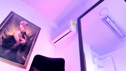 Snapshot of karla_gonzaless chatting on 02/13/25, 10:11 Karla Gonzaless online show from 02/13/25, 10:11