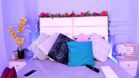 Snapshot of karla_gonzaless chatting on 03/11/25, 06:52 Karla Gonzaless online show from 03/11/25, 06:52