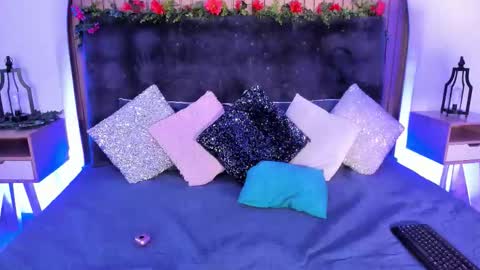 Snapshot of karla_gonzaless chatting on 09/19/25, 09:43 Karla Gonzaless online show from 09/19/25, 09:43
