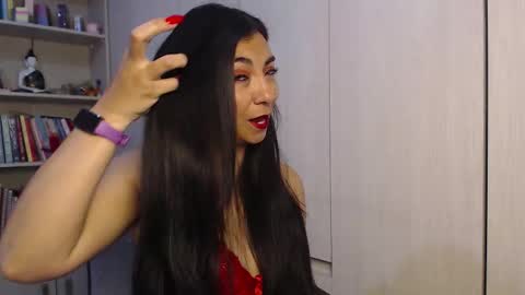 Snapshot of karla_hernandez chatting on 02/04/26, 10:43 Karla online show from 02/04/26, 10:43