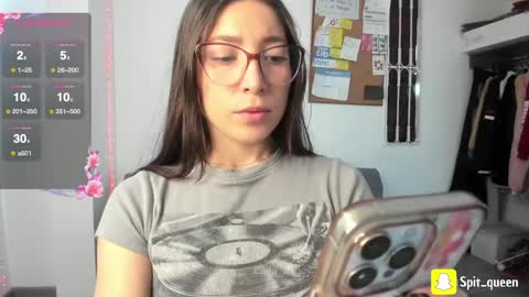 Snapshot of karla_honey_ chatting on 05/18/26, 04:24 Karla online show from 05/18/26, 04:24