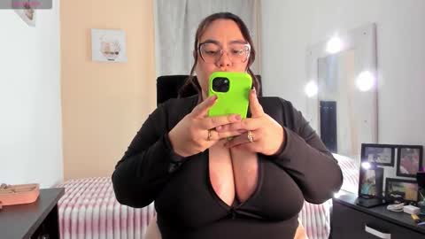 Snapshot of karlaalane chatting on 02/25/26, 05:06 Karla Lane online show from 02/25/26, 05:06