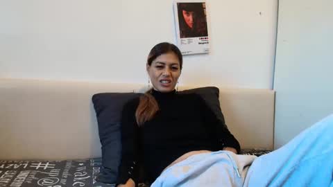 Crystyna online show from 10/21/25, 07:31