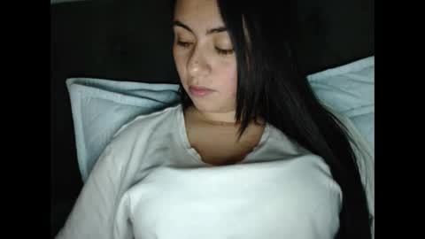 Karla Giraldo online show from 10/09/25, 04:10