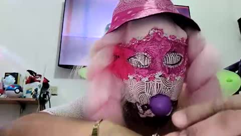 Snapshot of karlakush101 chatting on 02/05/26, 08:08 karlakush101 online show from 02/05/26, 08:08