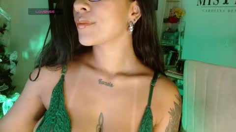 karlavittar online show from 11/25/25, 01:44