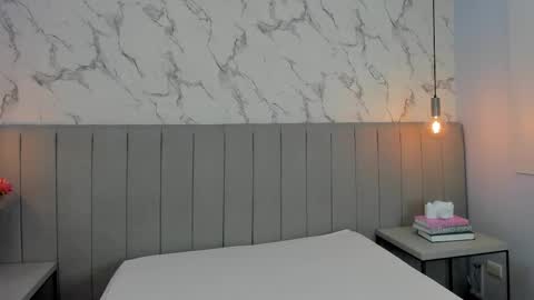 karlla_brown online show from 09/18/25, 12:18