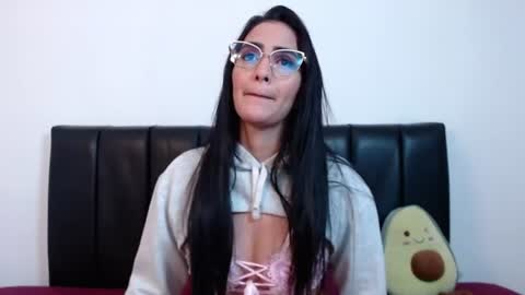 Snapshot of karlota_hank chatting on 06/21/26, 05:54 Karlis online show from 06/21/26, 05:54