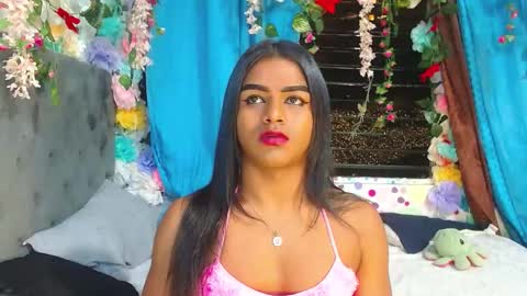 KARLY.  online show from 10/31/25, 01:28