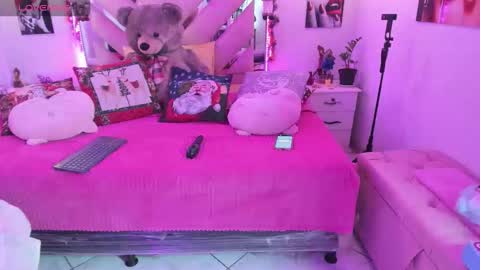 Karly Moonns online show from 12/02/25, 09:21