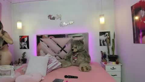 Karly Moonns online show from 06/18/26, 09:47