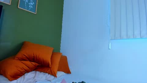 Karlye online show from 06/12/26, 10:41
