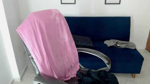 KARLYE online show from 12/15/24, 09:03