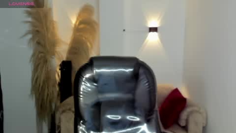 KARLYE online show from 04/09/26, 02:11