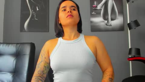   online show from 12/04/25, 03:43