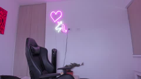 Karo online show from 02/06/25, 08:13