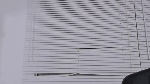 Karo online show from 02/28/25, 01:15