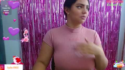 Snapshot of karol_09 chatting on 01/04/25, 04:44 karol 09 online show from 01/04/25, 04:44