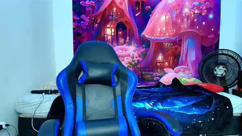    online show from 10/30/25, 02:51