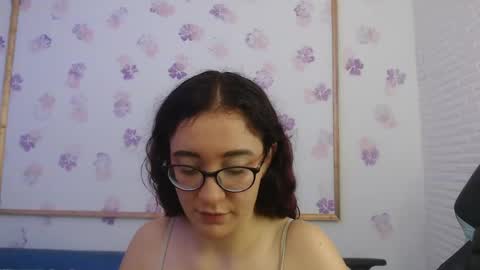 Snapshot of karol_prescot chatting on 05/03/26, 01:28 Karol online show from 05/03/26, 01:28