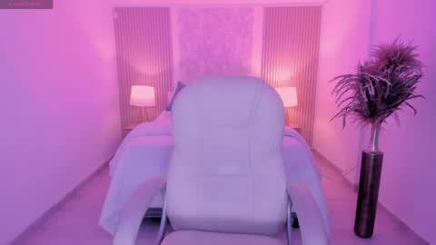 karol_priston online show from 04/16/26, 03:07